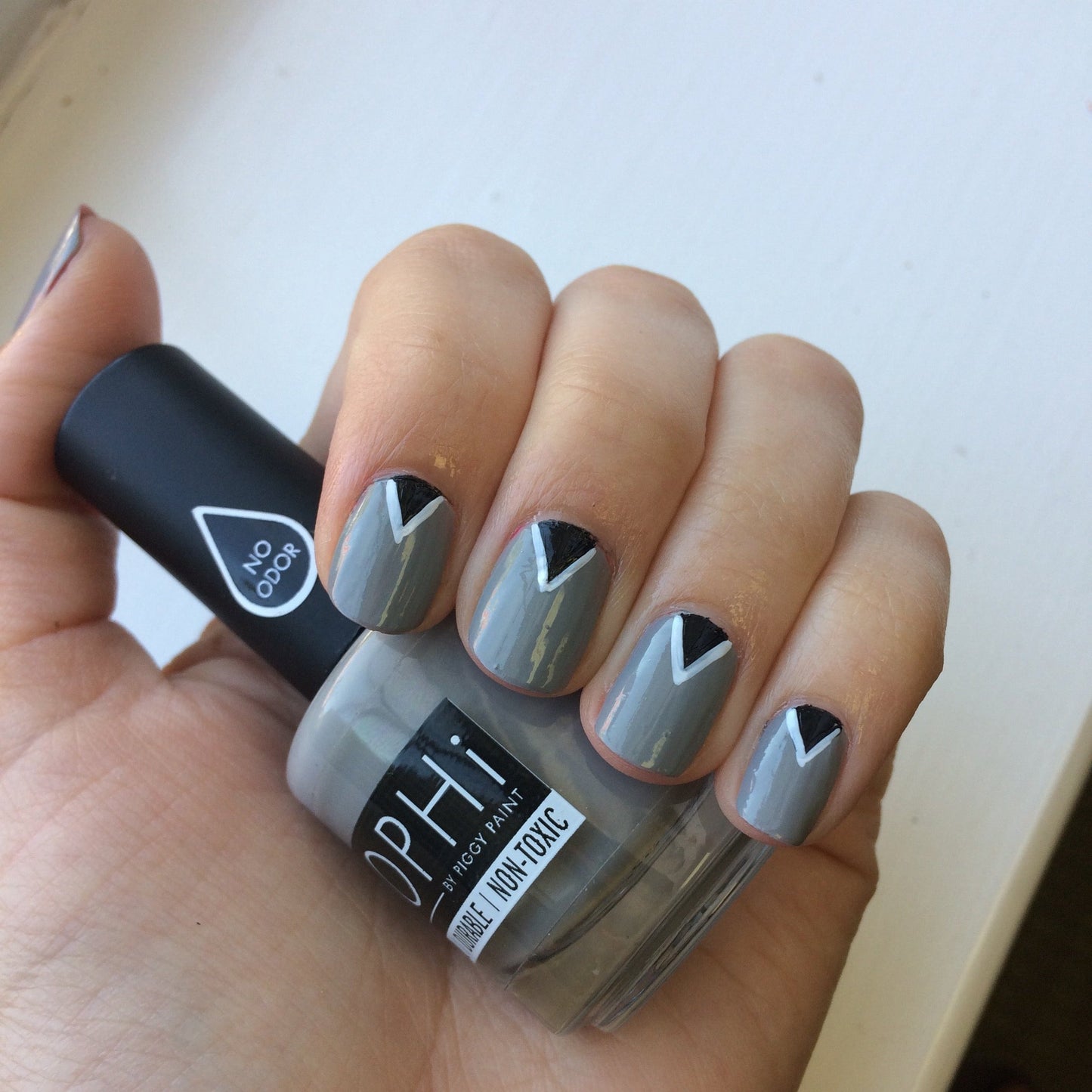 Eiffel of Love - Light Grey